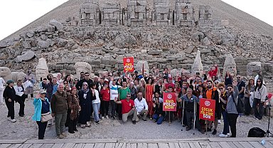 Nemrut'un zirvesinde tarihi mesaj: Çocuk felcine son!