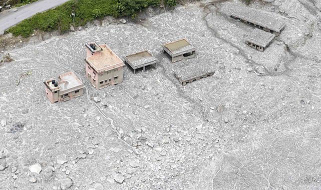 Nepal'deki sel felaketinde ölü sayısı bin 344'e yükseldi