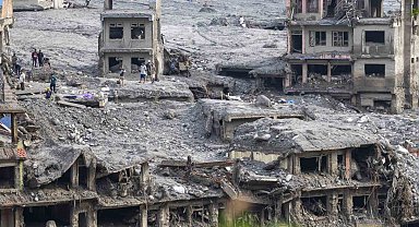 Nepal'deki sel felaketinde ölü sayısı bin 357'ye yükseldi