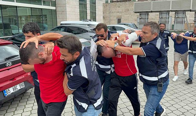 Öldürmeye teşebbüsten 15 yıl hapis cezasıyla aranan hükümlü saklandığı evde silahlarla yakalandı