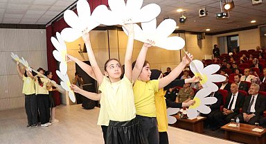 Oltu'da İlköğretim Haftası coşkuyla kutlandı
