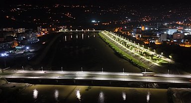 Ordu'da Melet Köprüsü ışıl ışıl oldu