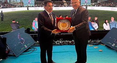 Ordu'da yağlı güreşe destek plaketle taçlandı