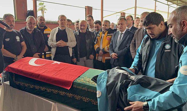 Organ nakli yolunda hayatını kaybeden hemşire gözyaşlarıyla uğurlandı
