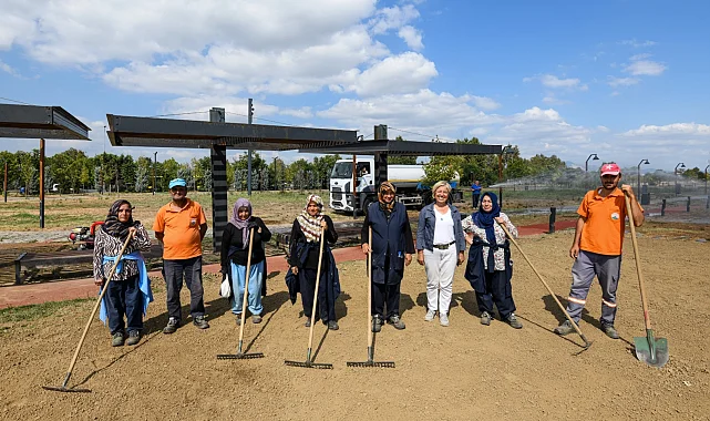 Osmangazi Soğanlı Mahallesi'nde çimleme çalışmaları