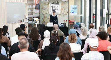 Osmangazi'de yazarları okurlarıyla bir araya getiren buluşmalar
