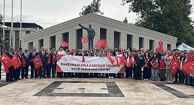 Osmaniye'de gaziler mehter marşlarıyla yürüdü