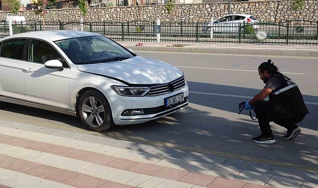 Otomobilin çarptığı yaşlı adam ağır yaralandı