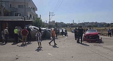 Otomobilin takla attığı kazada vatandaşlar kaza kavşağına çözüm istedi