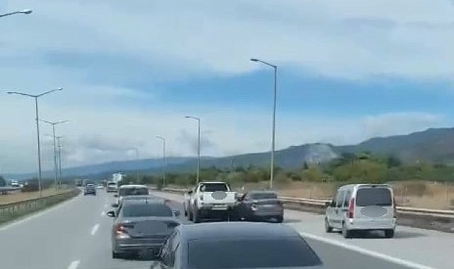 Otoyolda düğün konvoyu oluşturan sürücülere ceza yağdı