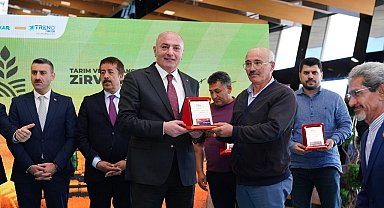 Özakalıın firma yetkilileriyle buluştu