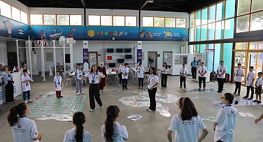Özel çocuklar Samsun'da bilimle buluşuyor