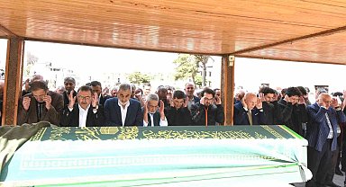 Palandöken Belediyesi eski başkanı Orhan Bulutlar'ın acı günü: Kız Kardeşi Edibe Avcı son yolculuğuna uğurlandı