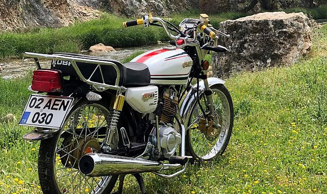Park halindeki motosiklet çalındı