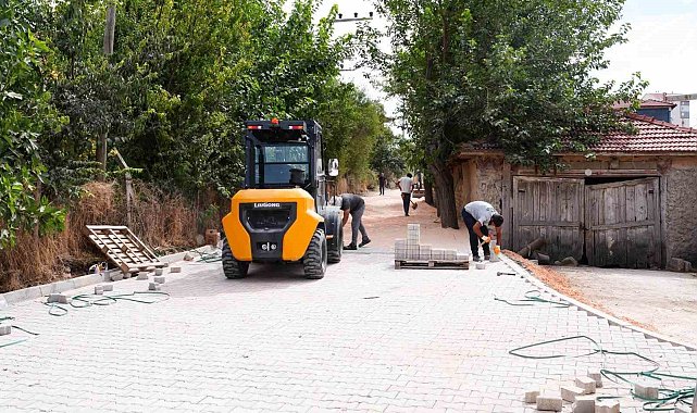 Pelitözü Mahallesinin sokakları kilit parke oluyor