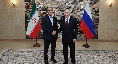 Pezeşkiyan, Bişkek'te Putin ile bir araya geldi