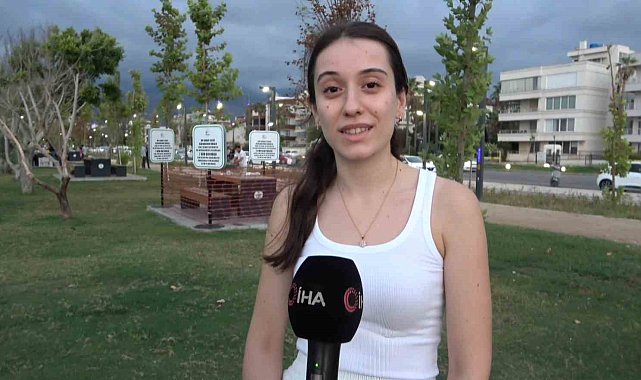 Pisliğin sergilendiği dikkat çeken 'sanat eseri' vatandaşlardan tam not aldı