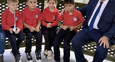 Protokol üyeleri minik öğrencilerin okul heyecanına ortak oldular