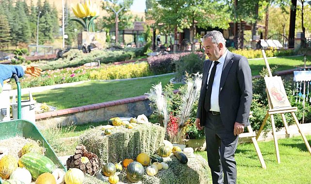 Pursaklar'da bulunan Ata Bahçesi'nde yetiştirilen sebzeler ve meyveler hasat edildi