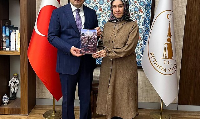 "Anadolu Beylerbeyliği" kitabı Vali Musa Işın'a takdim edildi
