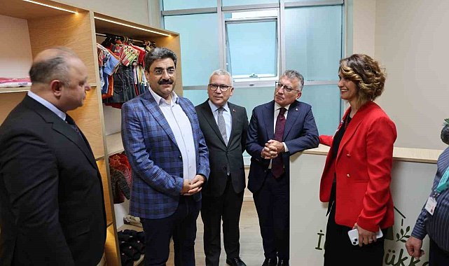 "İyilik Dükkanı" Sivas Numune'de iyiliği büyütüyor