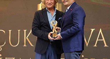 "Yılın Turizm Yöneticisi" ödülü İl Kültür ve Turizm Müdürü Duru'ya verildi
