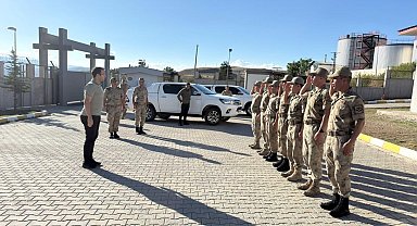 Refahiye Kaymakamı Taşkıran, jandarma karakolunu ziyaret etti