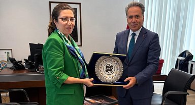 Rektör Akpolat'tan Frankfurt Başkonsolosu Akdevelioğlu'na ziyaret