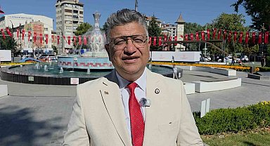 Rektör Kızıltoprak: "Yaşayan Miras Şöleni, Kütahya'nın köklü kültürel mirasını şehir meydanlarına taşımıştır"