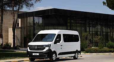 Renault Master, yenilenen minibüs ve açık kasa kamyonet modellerini kullanıcılara sundu