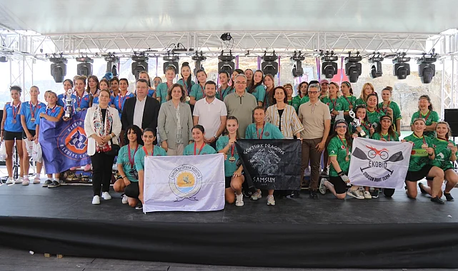 Rumkale'de Dragon Bot Şampiyonları kupalarına kavuştu