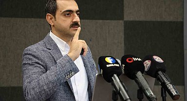Sağlıkta yapay zeka tehdidi, " Algoritmalara bakarak ilaç kullanmayın"