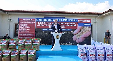 Şahinbey Belediyesi'nden çiftçilere bin 800 ton tohum desteği