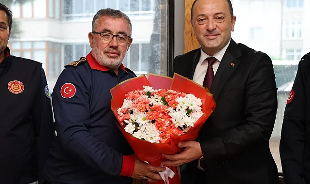 Sakarya İtfaiyesi'ne Başkan Yıldız'dan ziyaret