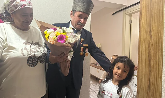 Sakarya Karasulu SGM'li miniklerden gazilere anlamlı ziyaret