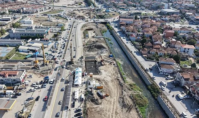 Sakarya'da Kuzey Köprüsü'nün temeli atıldı... Binlerce sürücüye nefes aldıracak