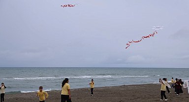 Sakarya'da uçurtmalar Gazzeli çocuklar için gökyüzünde