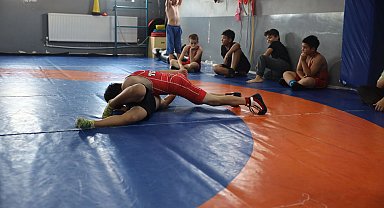 Sakarya'da Yağlı Güreş Spor Okulları'nda ön kayıtlar başladı