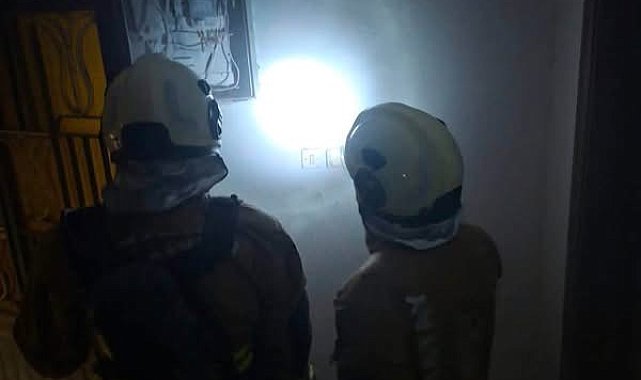 Samandağ'da evin elektrik şalterinde çıkan yangın söndürüldü