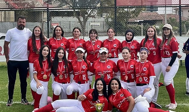 Samsun softbol takımından Türkiye üçüncülüğü