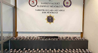 Samsun'da ikamette 13 bin 48 sentetik ecza hap ele geçirildi