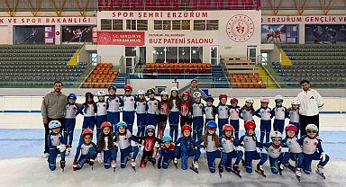 Samsunlu buz pateni sporcularından, Türkiye Şampiyonası'nda 25 madalya