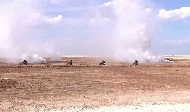 Şanlıurfa TEKNOFEST'te komandolardan nefes kesen operasyon gösterisi