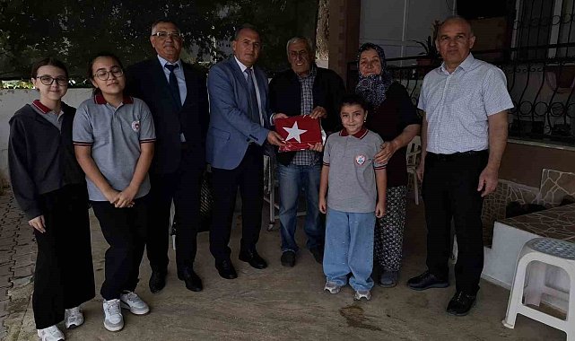 Sarıgöl'de şehit ailesine vefa ziyareti