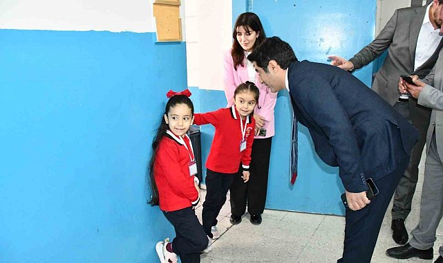 Sarıkamış Kaymakamı Aslantatar'dan yeni eğitim öğretim yılında okul ziyaretleri
