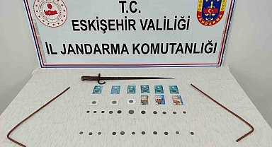 Satılmaya hazırlanan tarihi eserler ele geçirildi