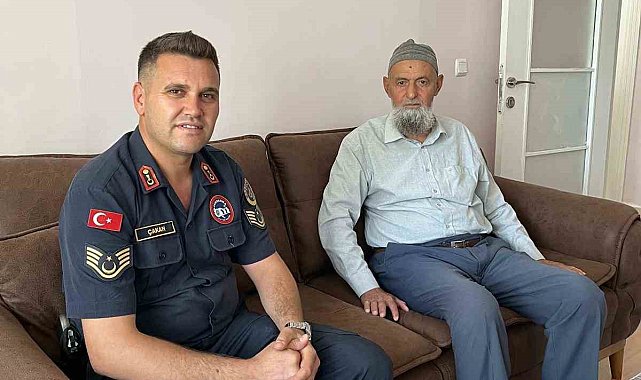 Şehit babasına vefa ziyareti