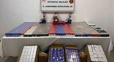 Simav'da jandarmadan kaçakçılık operasyonu, binlerce paket sigara ve makaron ele geçirildi