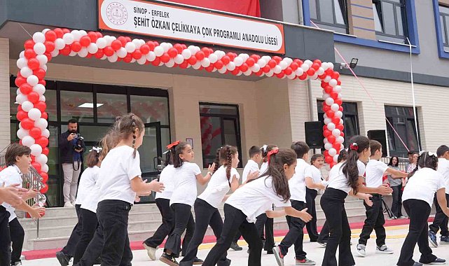 Sinop'ta 16 derslikli modern lise hizmete açıldı