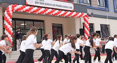 Sinop'ta 16 derslikli modern lise hizmete açıldı